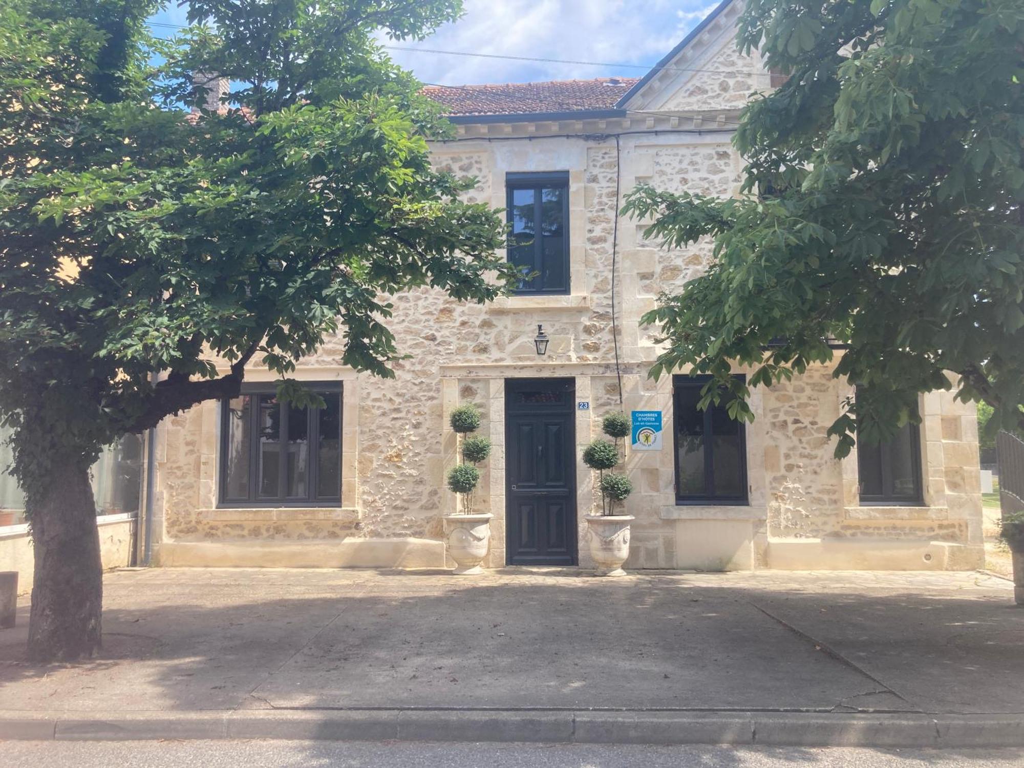 La Maison Du Parc Saint-Vite Buitenkant foto